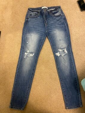 KanCan Womens's Distressed Medium Blue Skinny Jeans